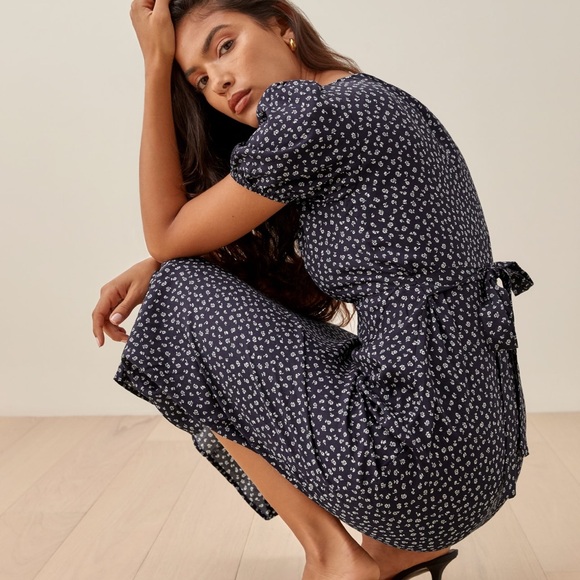 REFORMATION Kelby Dress - Picture 4 of 9